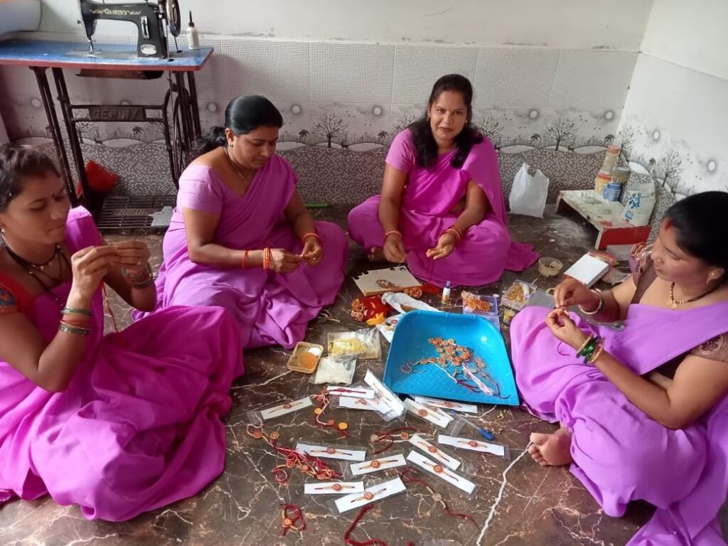 राखी तैयार 2