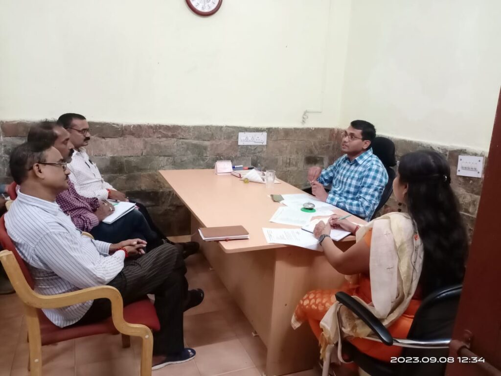 समिति प्रबंधक बैठक
