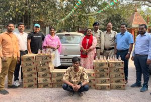 31 पेटी एम.पी. मदिरा एवं स्विफ्ट कार जब्त, आरोपी गिरफ्तार 1 मदिरा